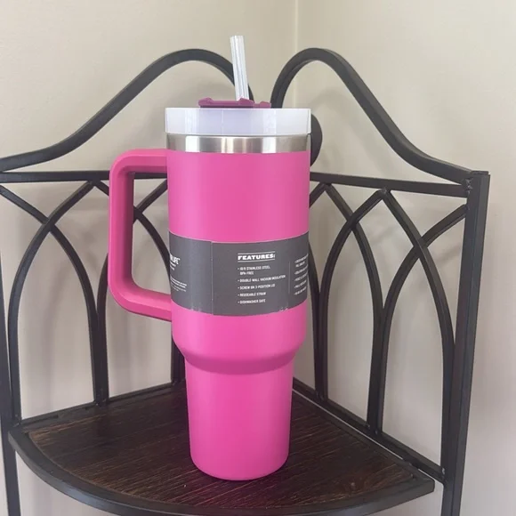 OG Stanley 40oz Azalea NWT “The Big Grip”